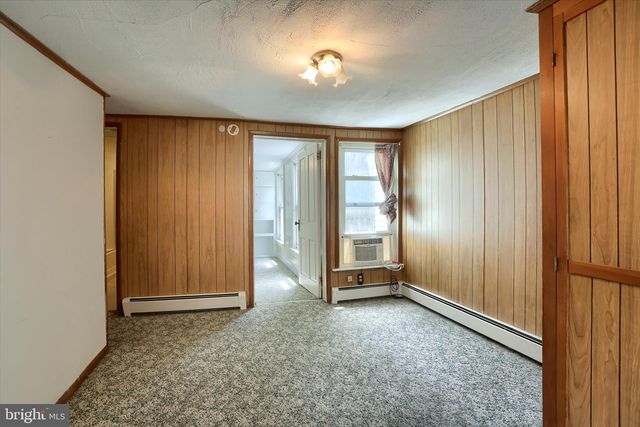 107-109 E. MAIN STREET, Hummelstown, PA 17036