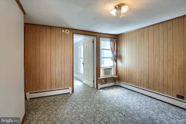 107-109 E. MAIN STREET, Hummelstown, PA 17036