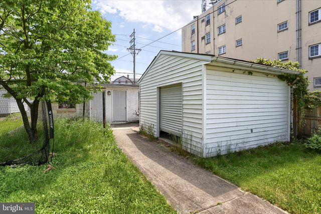 107-109 E. MAIN STREET, Hummelstown, PA 17036