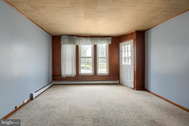 107-109 E. MAIN STREET, Hummelstown, PA 17036
