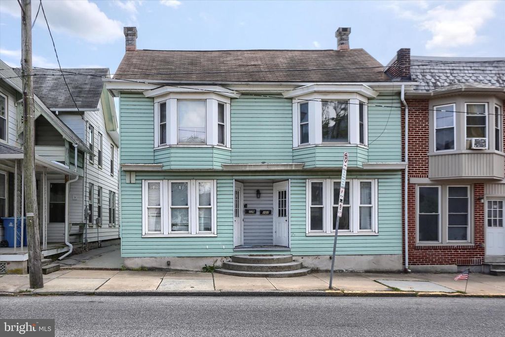 107-109 E. MAIN STREET, Hummelstown, PA 17036