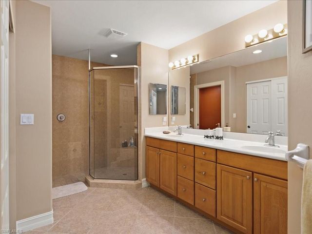 1277 Rialto WAY # 102, Naples, FL 34114