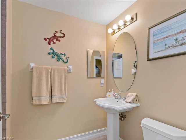 1277 Rialto WAY # 102, Naples, FL 34114