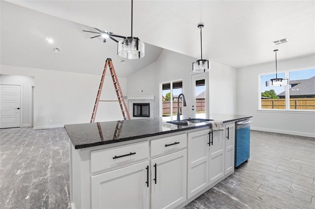 2406 NE Falcon Ln, Lawton, OK 73507