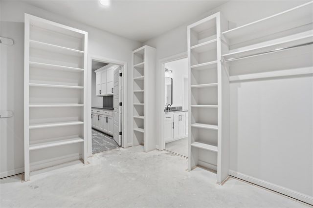 2406 NE Falcon Ln, Lawton, OK 73507