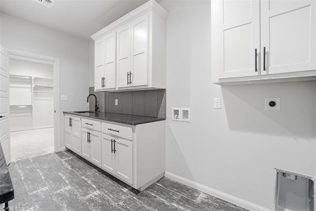 2406 NE Falcon Ln, Lawton, OK 73507