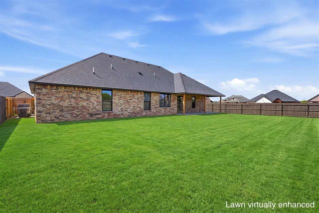 2406 NE Falcon Ln, Lawton, OK 73507