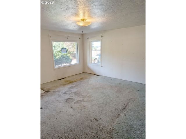 20010 Ne GLISAN St, Portland, OR 97230