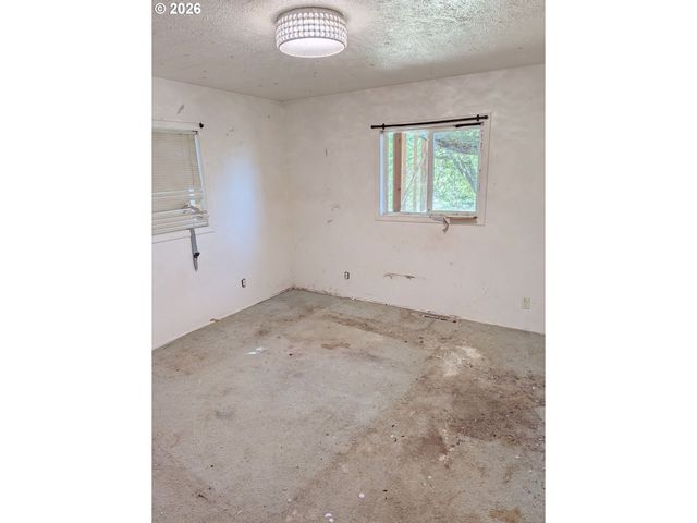 20010 Ne GLISAN St, Portland, OR 97230