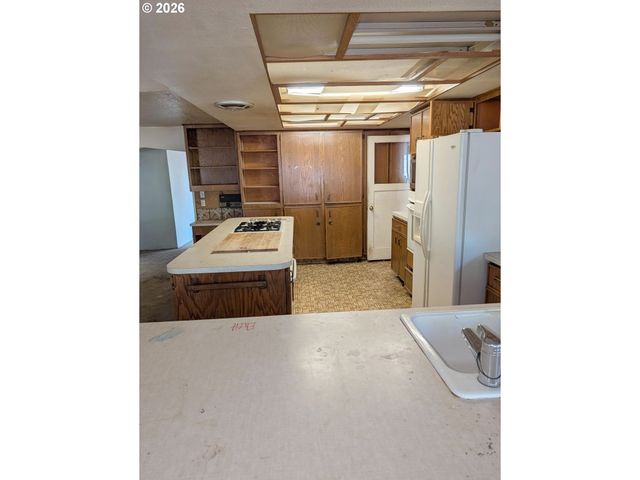 20010 Ne GLISAN St, Portland, OR 97230