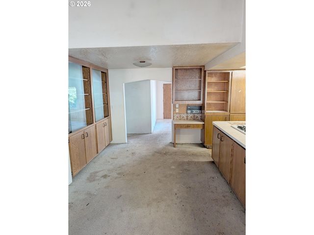 20010 Ne GLISAN St, Portland, OR 97230