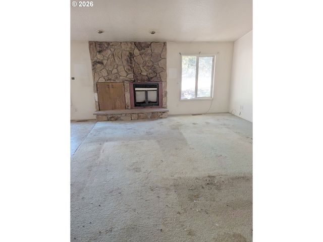 20010 Ne GLISAN St, Portland, OR 97230