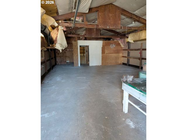 20010 Ne GLISAN St, Portland, OR 97230