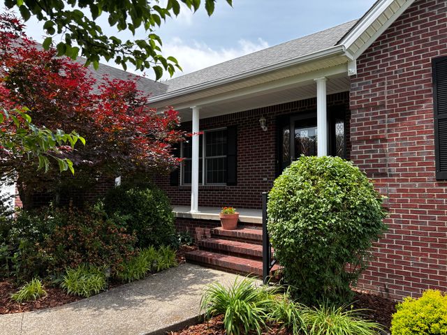 844 Isaac Shelby Circle, Frankfort, KY 40601