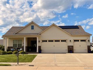 7117 Augusta Drive, Glen Carbon, IL 62034