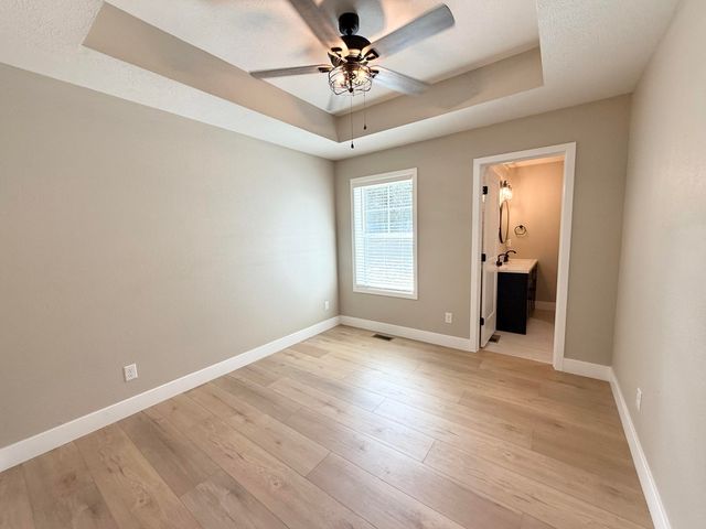 1116 W Broadmoor Street, Springfield, MO 65807