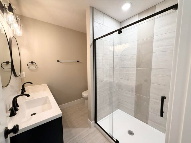 1116 W Broadmoor Street, Springfield, MO 65807