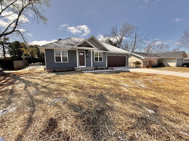 1116 W Broadmoor Street, Springfield, MO 65807