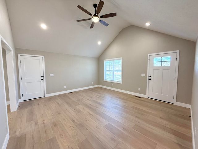 1116 W Broadmoor Street, Springfield, MO 65807