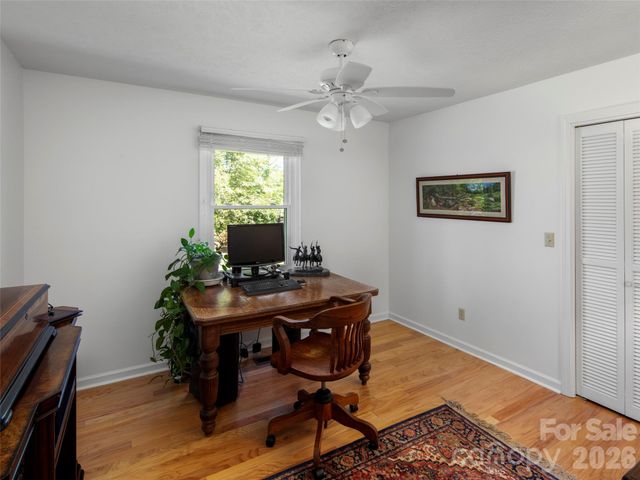 304 Wood Dale Drive, Hendersonville, NC 28791
