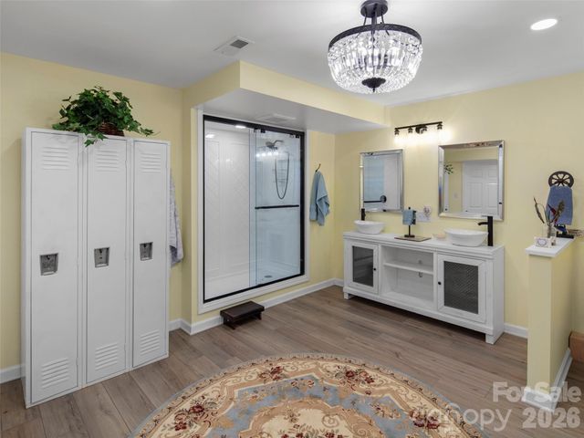 304 Wood Dale Drive, Hendersonville, NC 28791