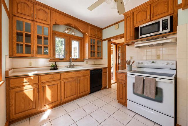 6602 W Hadley STREET, Milwaukee, WI 53210