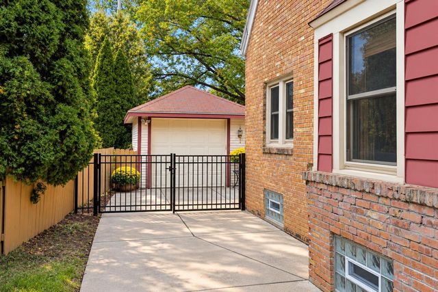 6602 W Hadley STREET, Milwaukee, WI 53210