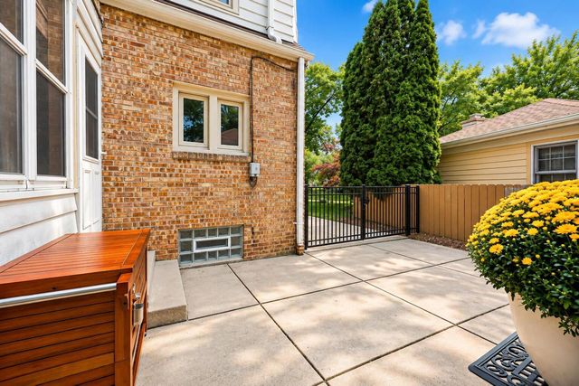 6602 W Hadley STREET, Milwaukee, WI 53210