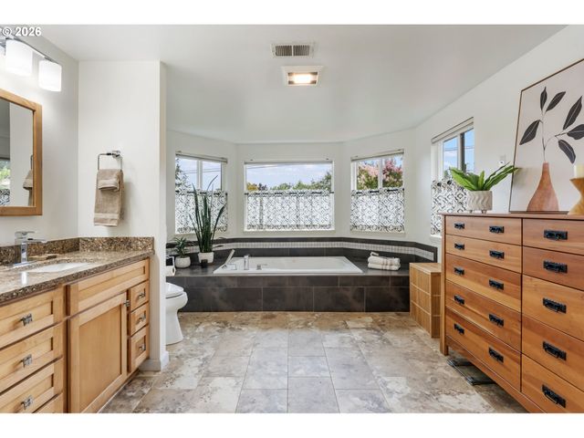 13270 PRINCETON Ct, Lake Oswego, OR 97035