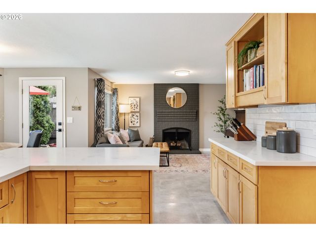 13270 PRINCETON Ct, Lake Oswego, OR 97035