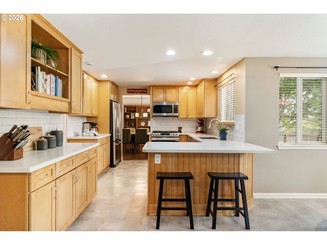 13270 PRINCETON Ct, Lake Oswego, OR 97035