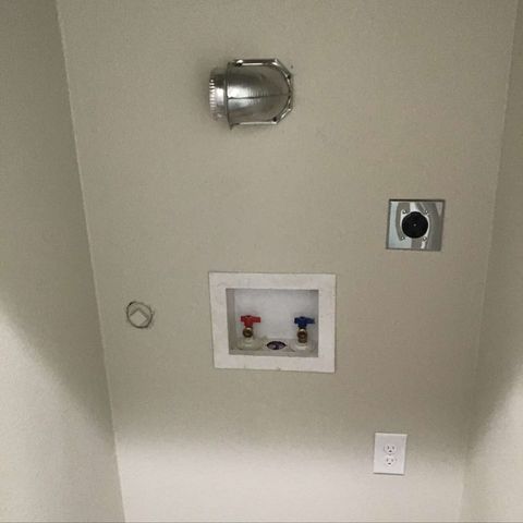 460 Pecan Hollow 460, Garrett, TX 75119