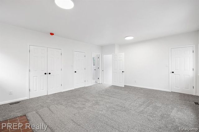 2447 Gladstone Street, Detroit, MI 48206