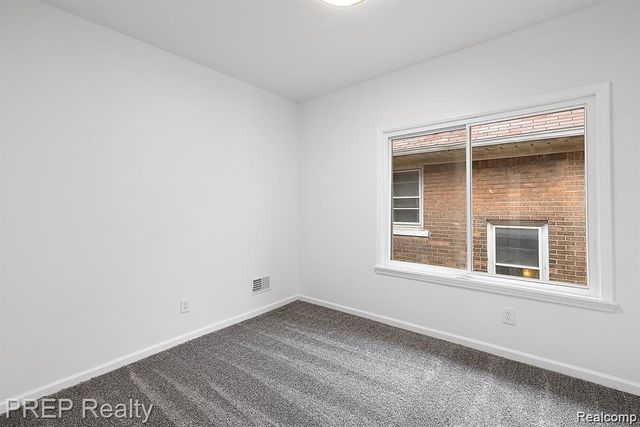 2447 Gladstone Street, Detroit, MI 48206