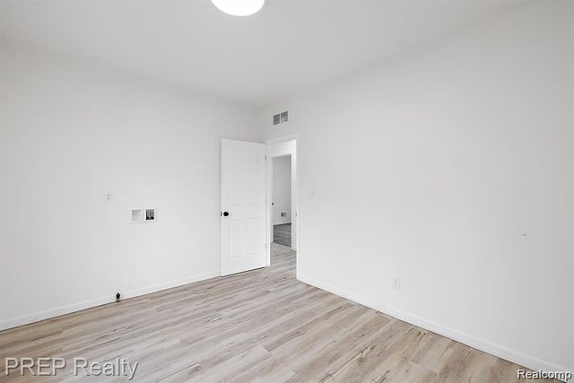 2447 Gladstone Street, Detroit, MI 48206