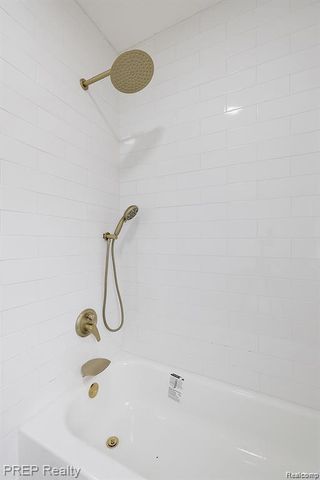 2447 Gladstone Street, Detroit, MI 48206