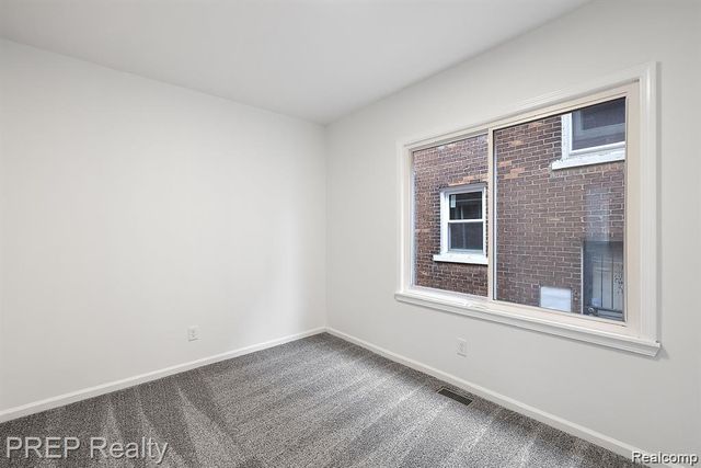 2447 Gladstone Street, Detroit, MI 48206