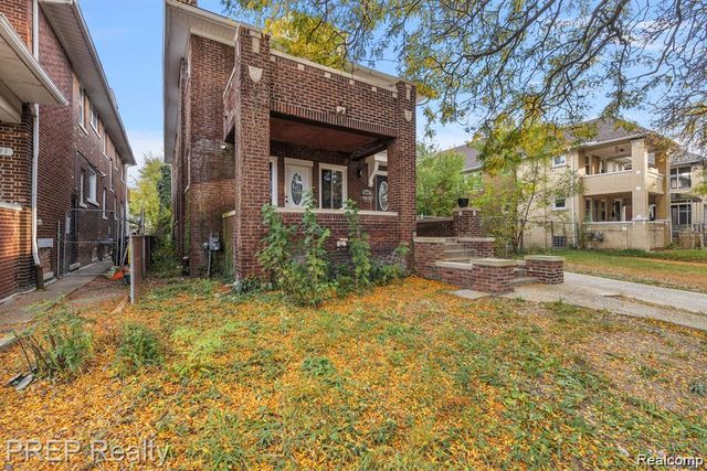 2447 Gladstone Street, Detroit, MI 48206