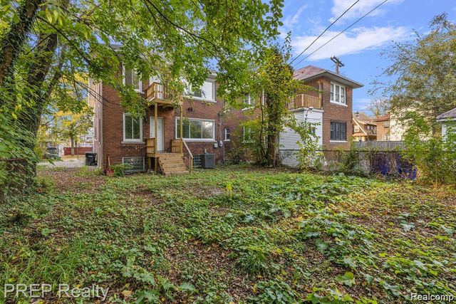 2447 Gladstone Street, Detroit, MI 48206