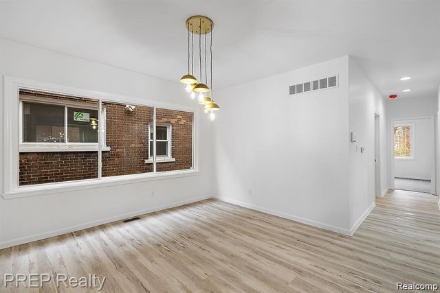 2447 Gladstone Street, Detroit, MI 48206