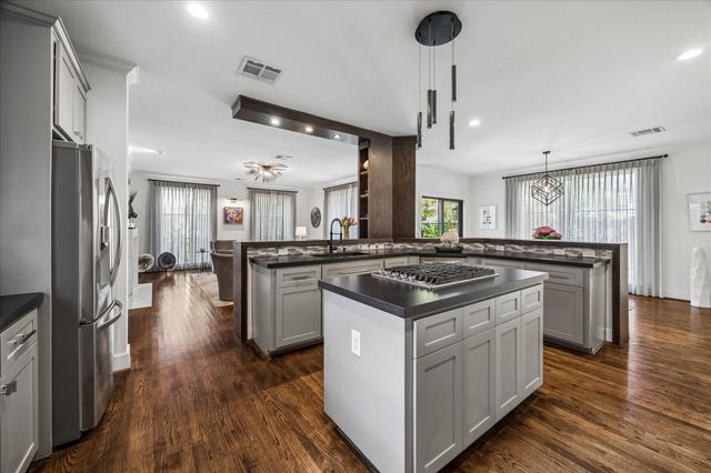 2402 Mcclendon Street, Houston, TX 77030