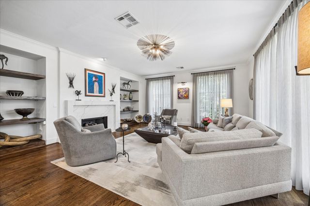 2402 Mcclendon Street, Houston, TX 77030