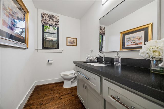 2402 Mcclendon Street, Houston, TX 77030