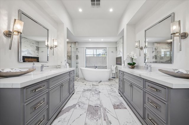 2402 Mcclendon Street, Houston, TX 77030