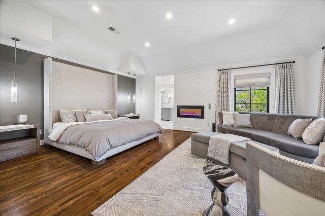 2402 Mcclendon Street, Houston, TX 77030