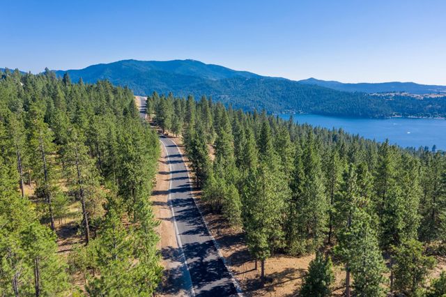 711 N West Starr Ln, Liberty Lake, WA 99019 property photo