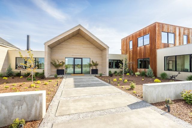 1721 J B George Road, Walla Walla, WA 99362