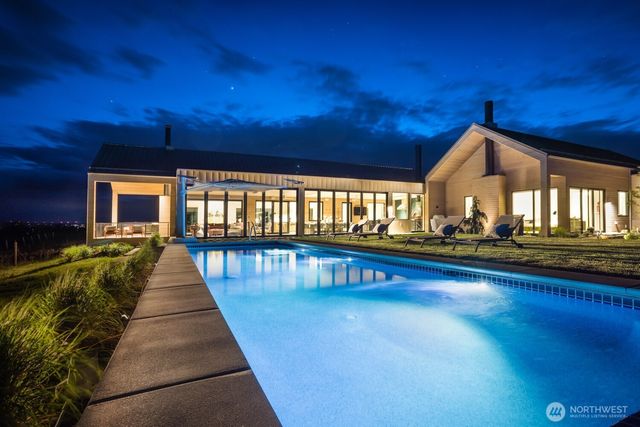 1721 J B George Road, Walla Walla, WA 99362