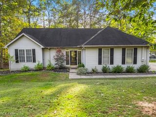 135 Knob Drive, Vincent, OH 45784