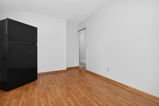 8815 Monrovia AVENUE, Milwaukee, WI 53225